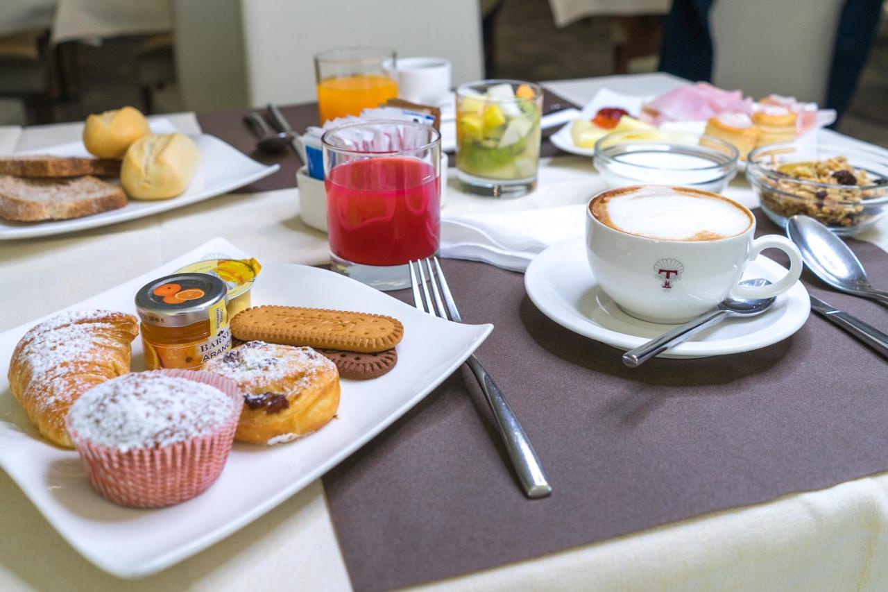 Hotel Villa Tirreno Таркуїнія Екстер'єр фото