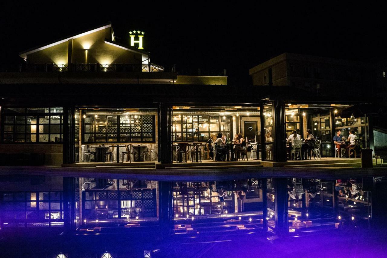 Hotel Villa Tirreno Таркуїнія Екстер'єр фото